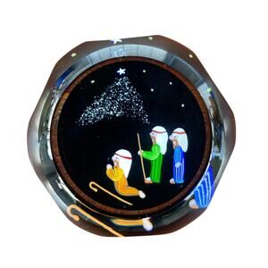 Perthshire Handcrafted Art Glass Paperweight